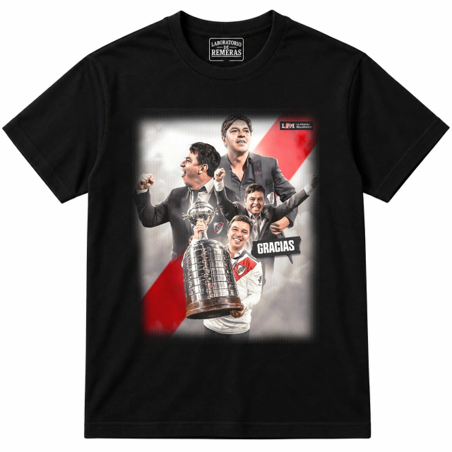 Remera River Escudo